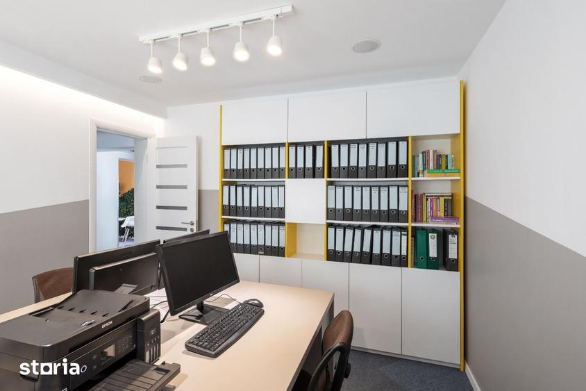 Apartament cu 3 camere în Centrul Civic