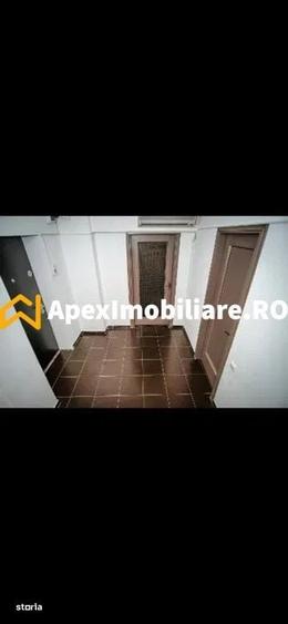 Apartament cu 2 camere decomandat în 13 Septembrie