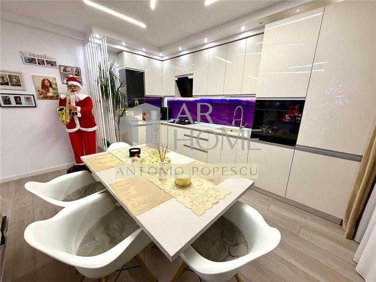 Apartament cu 3 camere decomandat, mobilat în Albert