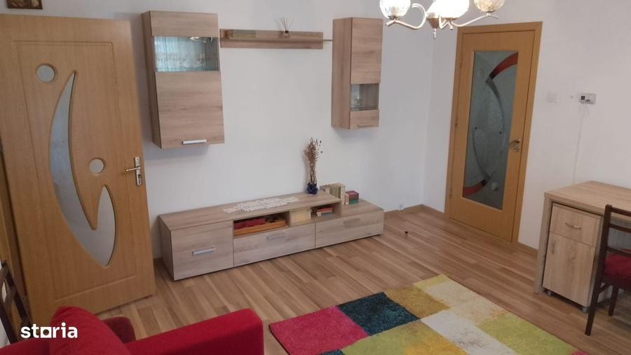 Apartament cu 2 camere semidecomandat în Micro 3