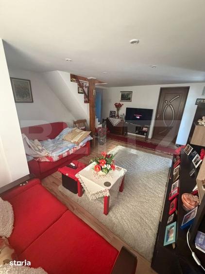 Casă cu 4 camere cu Teren 2200 Mp în Mitocu Dragomirnei