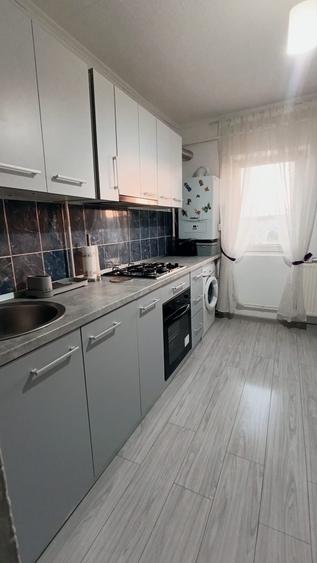 Apartament cu 2 camere nedecomandat în Piața