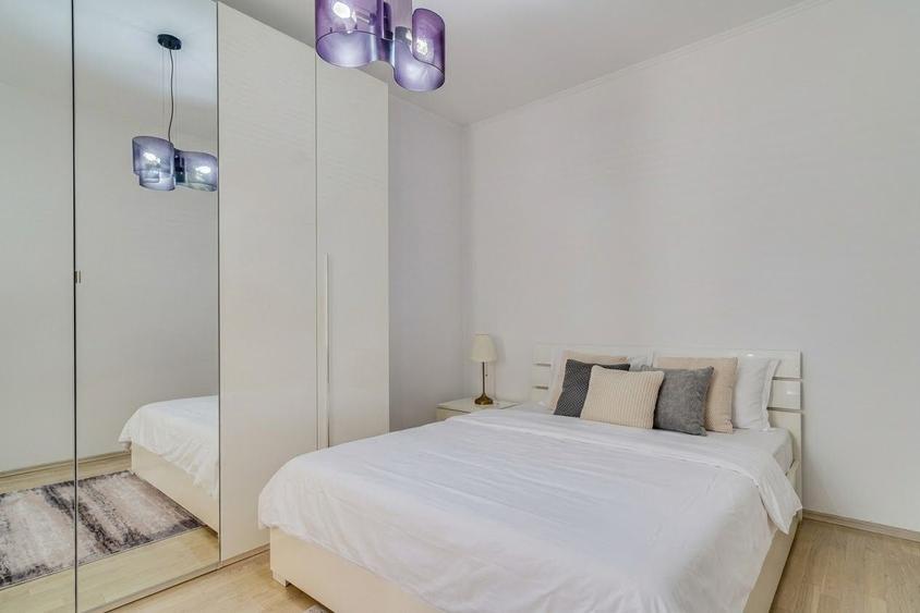 3 camere, LUMINOS, 90 mp + gradina 150 mp, View SUPERB,  Parcare! - 1