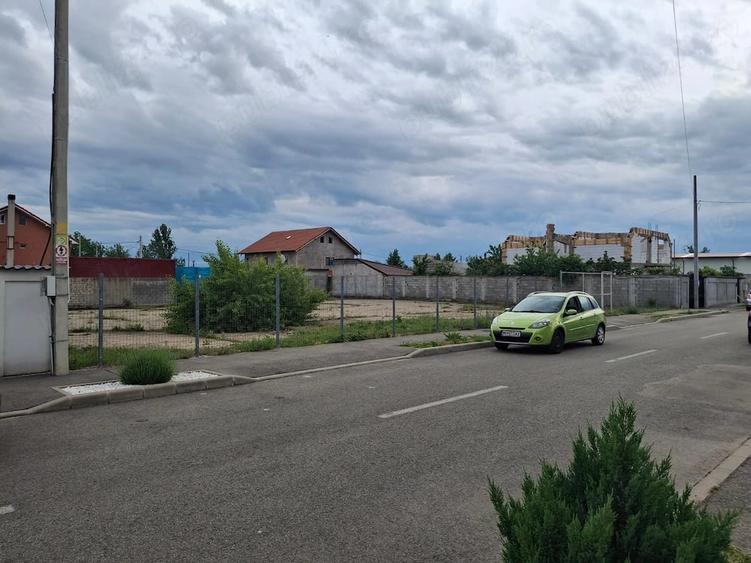 Teren de 544 mp, în Central