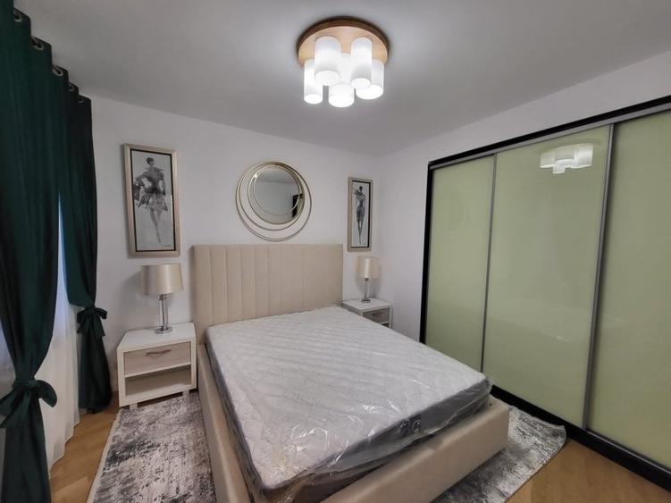 Apartament cu 3 camere decomandat în Primăverii