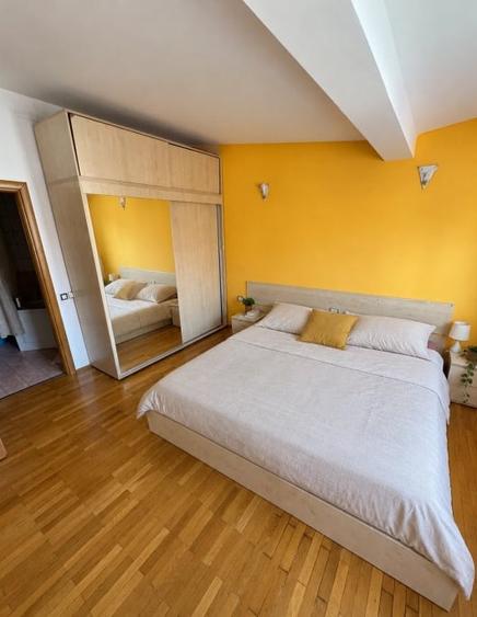 Apartament cu 3 camere decomandat, mobilat în Aviatorilor