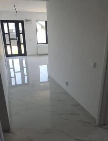 Casă cu 4 camere cu Canalizare în Pantelimon