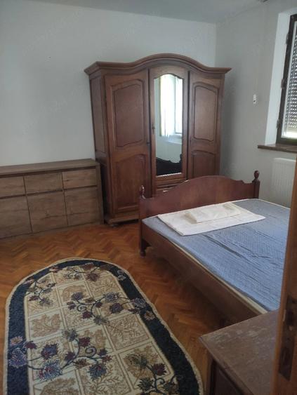 Apartament cu 2 camere decomandat în Rovine