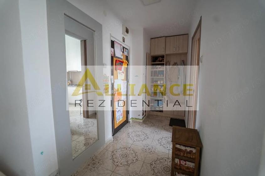 Apartament cu 2 camere decomandat în Berceni