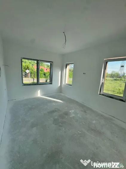 Casă cu 3 camere cu Teren 9000 Mp în Tăuții-Măgherăuș