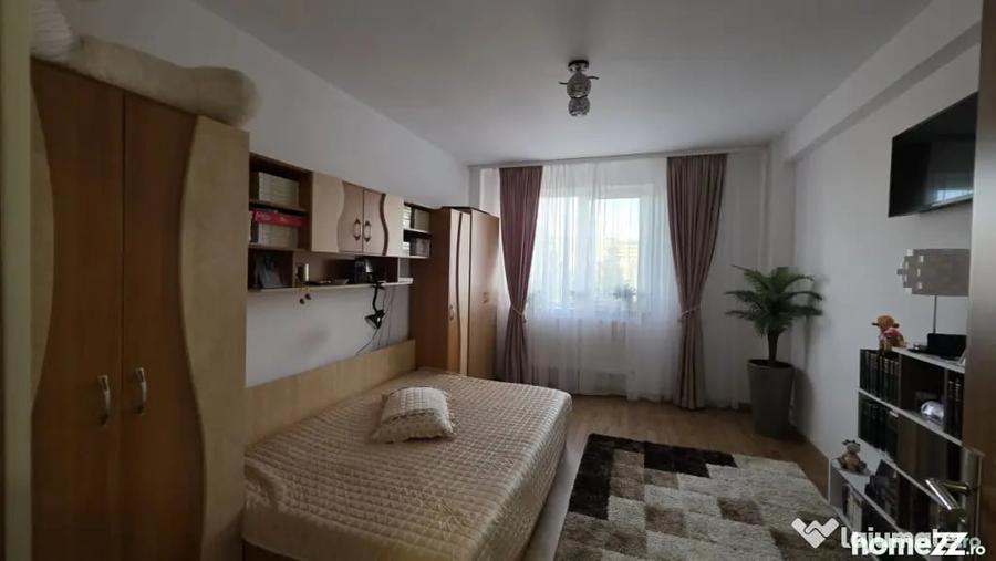 Apartament cu 3 camere decomandat în Ultracentral
