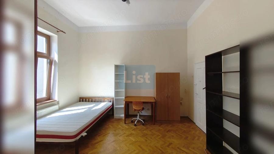 Apartament cu 4 camere semidecomandat în Ultracentral