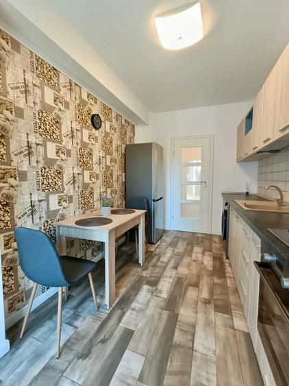 Apartament cu 2 camere decomandat în Sisești