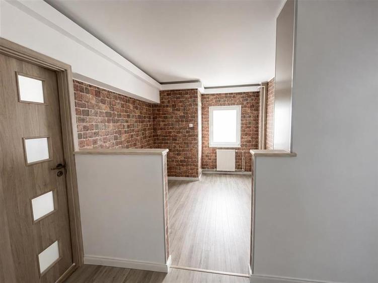 Apartament cu 3 camere decomandat în Mihai Viteazul
