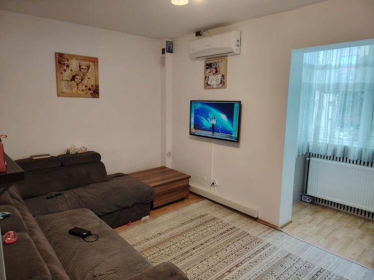 Apartament cu 3 camere decomandat în Alexandru cel Bun