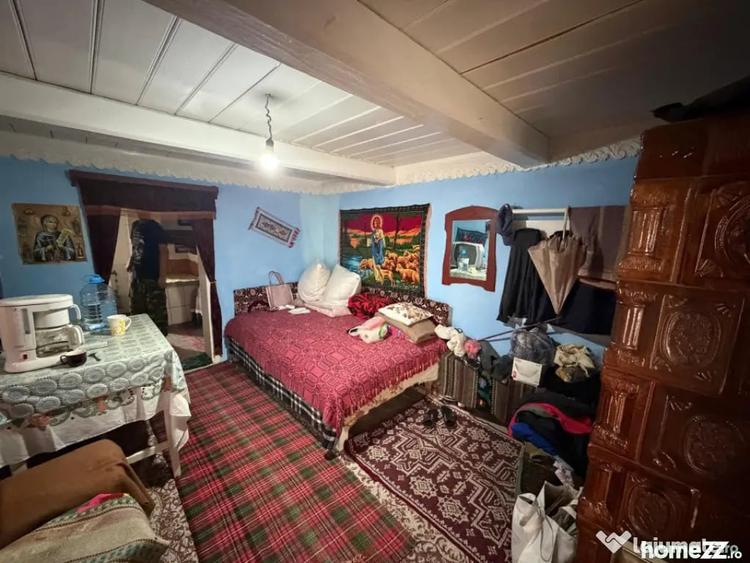 Casă cu 2 camere cu Teren 2100 Mp în Bălcăuți