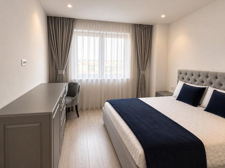 Apartament cu 2 camere decomandat, mobilat în Central