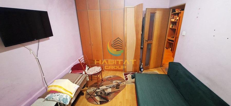 Apartament cu 3 camere semidecomandat, mobilat în P-ța Reșița