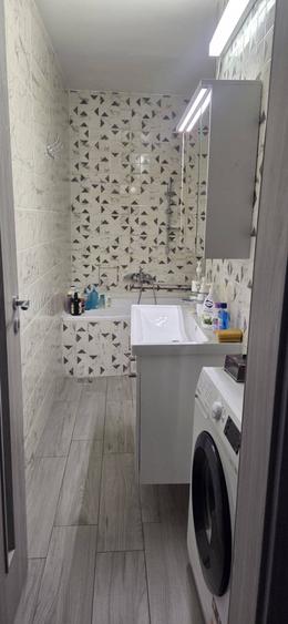 Apartament cu 2 camere decomandat, mobilat în Unirii