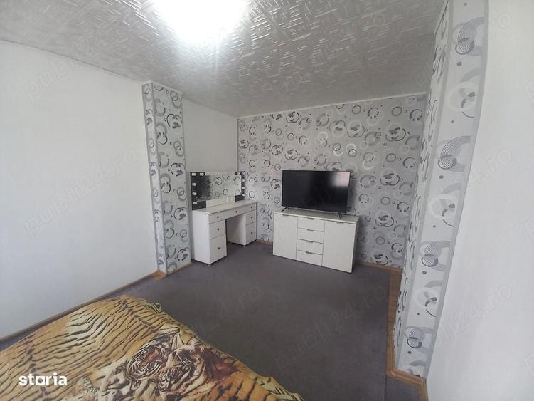 Apartament cu 3 camere decomandat în Soarelui