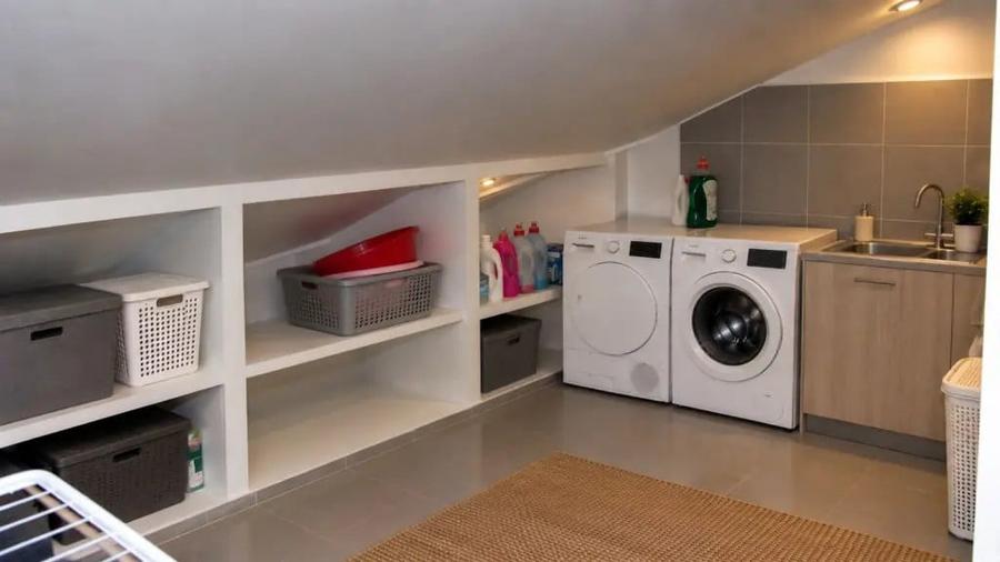 Casă cu 3 camere în Central