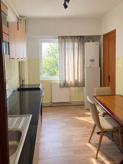 Apartament cu 3 camere decomandat în Gheorgheni