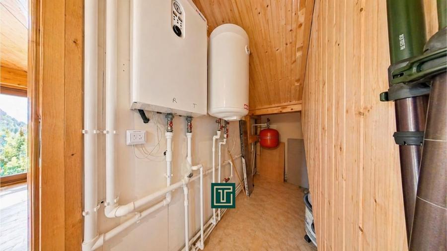 Casă individuală cu 5 camere cu Canalizare în Arieșeni