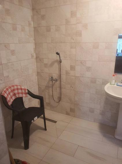 Casă cu Teren 227 Mp în Central