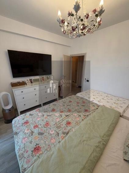 Apartament cu 2 camere decomandat, mobilat în Central