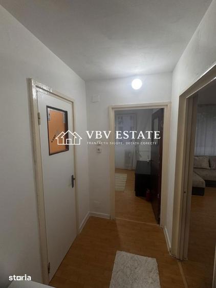 Apartament cu 3 camere semidecomandat în Drumul Taberei