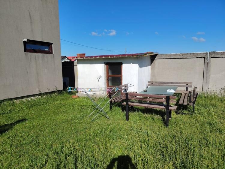 Casă individuală cu 5 camere cu Canalizare în Aeroport