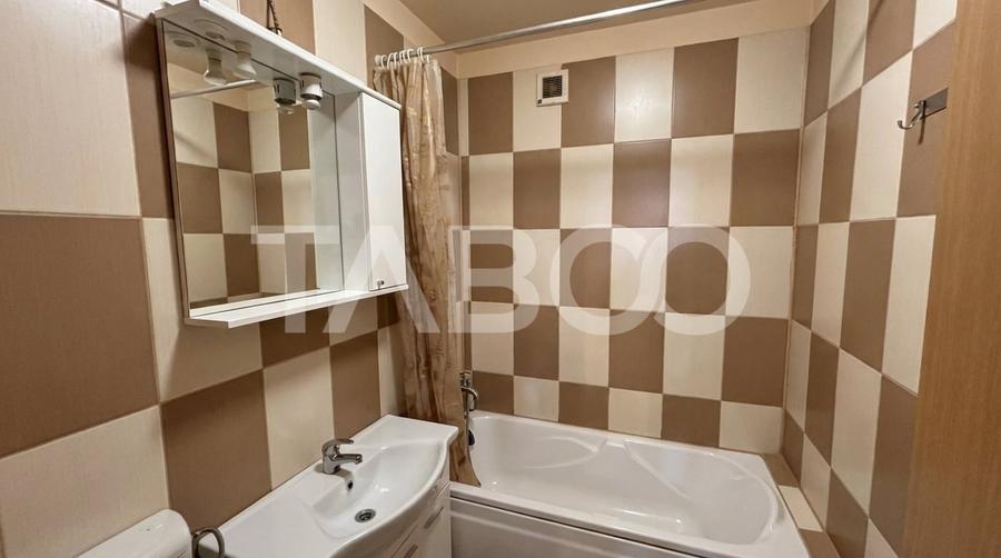 Apartament cu 4 camere decomandat, mobilat în Turnișor