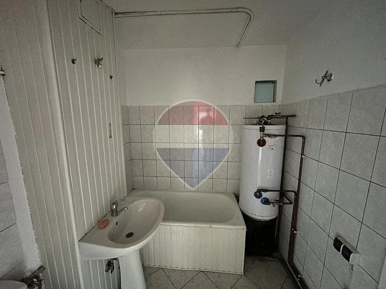 Apartament cu 3 camere decomandat în Băile Borșa