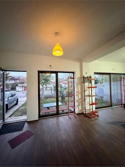Spațiu comercial, de 50 mp, în Libertății