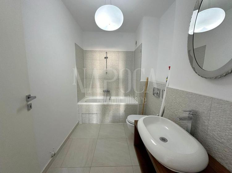 Apartament cu 4 camere semidecomandat, mobilat în Gheorgheni