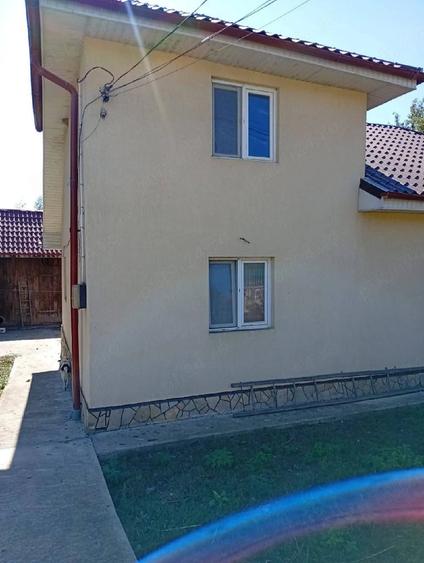 Casă cu 1 camere cu Teren 5500 Mp în Cacica