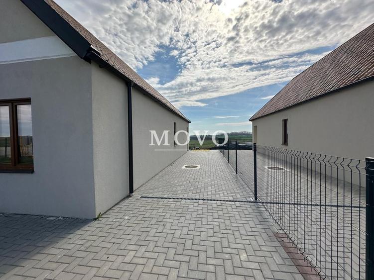 Casă individuală cu 3 camere cu Teren 300 Mp în Sânandrei