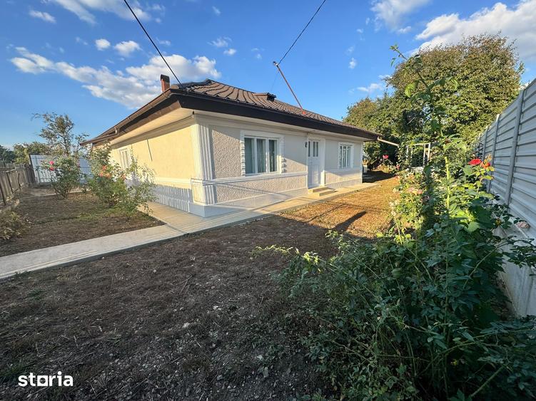 Casă cu 3 camere cu Teren 800 Mp în CFR