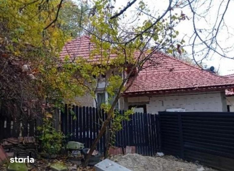Casă cu 2 camere cu Teren 600 Mp în Stoenești