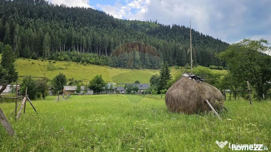 Teren de 4822 mp, în Central