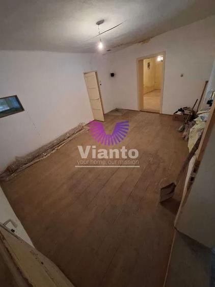 Casă individuală cu 5 camere cu Canalizare în Cisnădioara