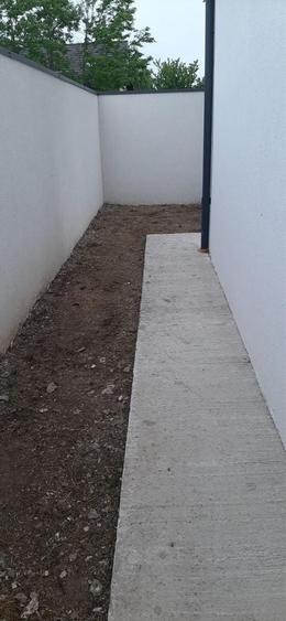 Casă cu 4 camere în Cumpăna