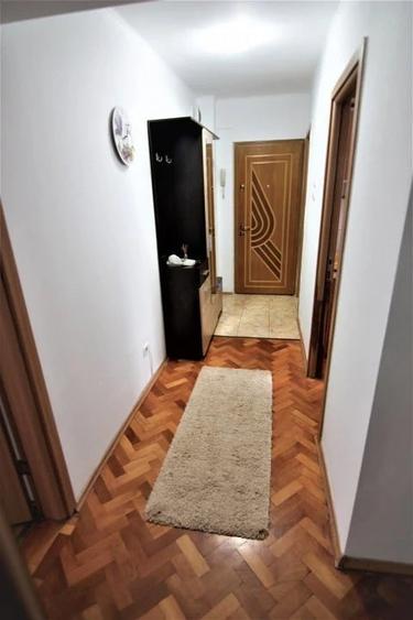 Apartament cu 2 camere decomandat în Bucovina