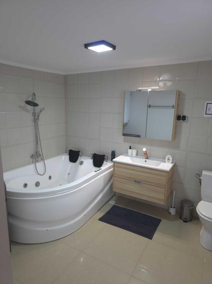 Casă cu 4 camere în Cheia