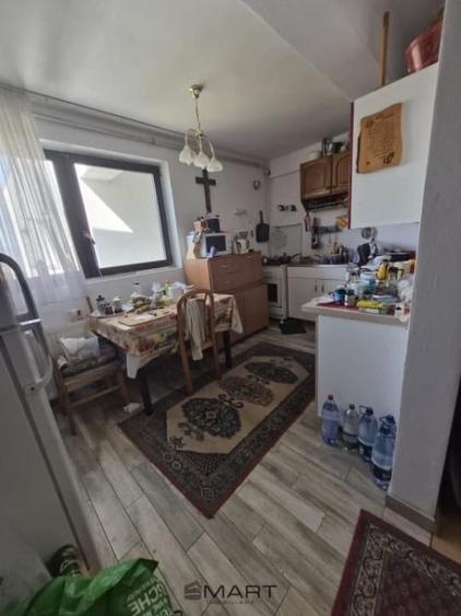 Apartament cu 2 camere semidecomandat în Micești