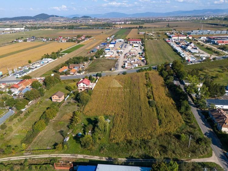 Teren Construcții intravilan de 20500 mp, în Stupini