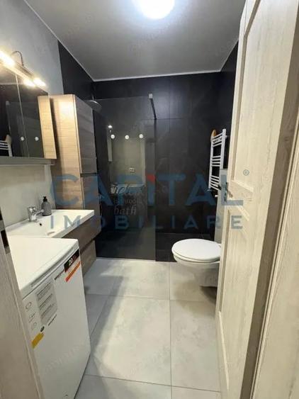 Apartament cu 2 camere semidecomandat, mobilat în Sopor