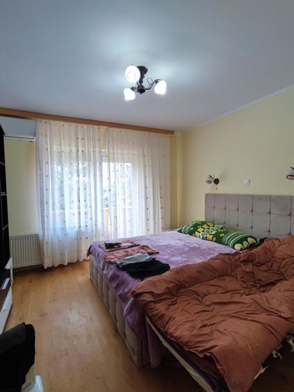 Casă individuală cu 5 camere cu Canalizare în Mamaia-Sat