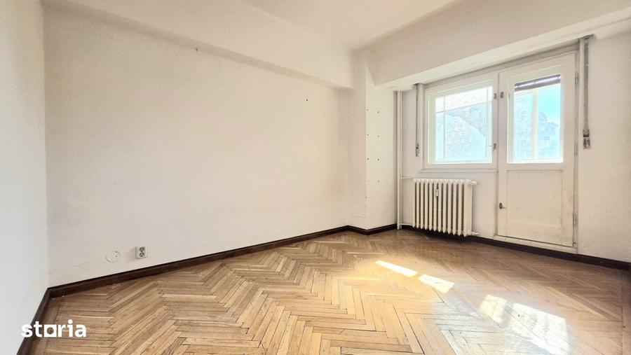 Apartament cu 4 camere în Centrul Civic