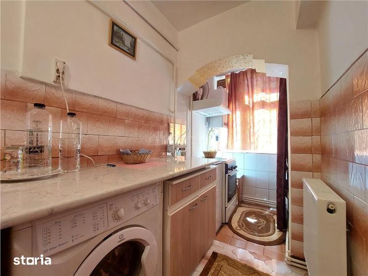 Garsoniera, 28 mp, decomandata, etaj 4 , Contactoare-O''Brothers - 1